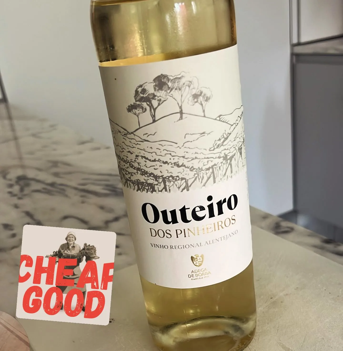 Outeiro dos Pinheiros label